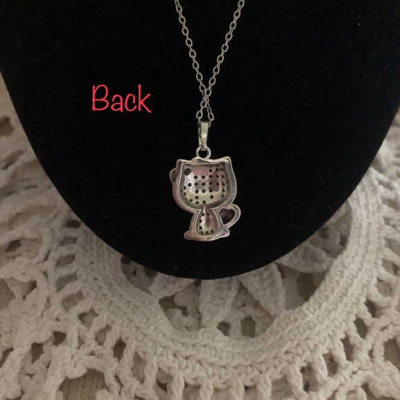NWT Swarovski Elements Hello Kitty Necklace - Picture 5 of 12